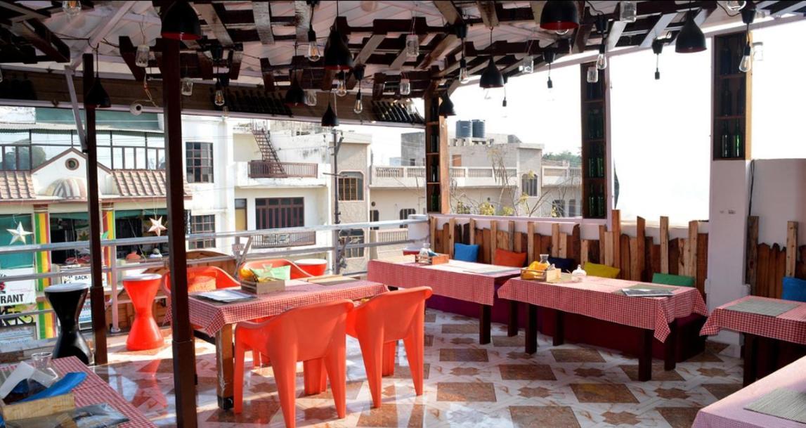 Travel Monkey Hostel Agra  Eksteriør billede