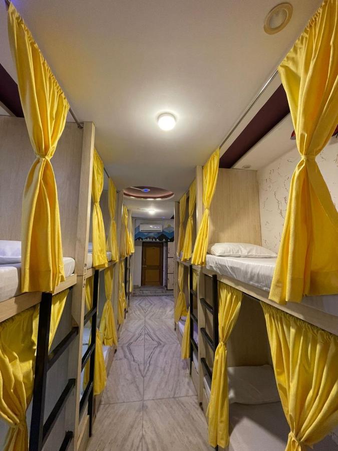 Travel Monkey Hostel Agra  Eksteriør billede