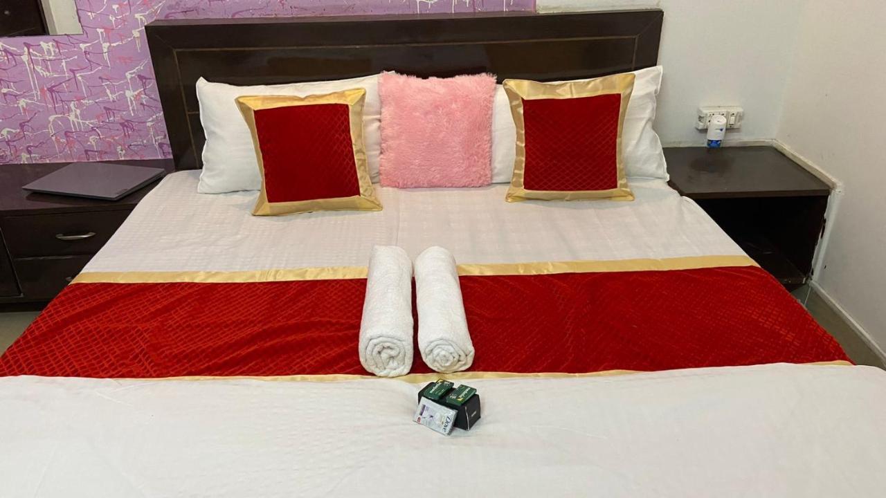 Travel Monkey Hostel Agra  Eksteriør billede