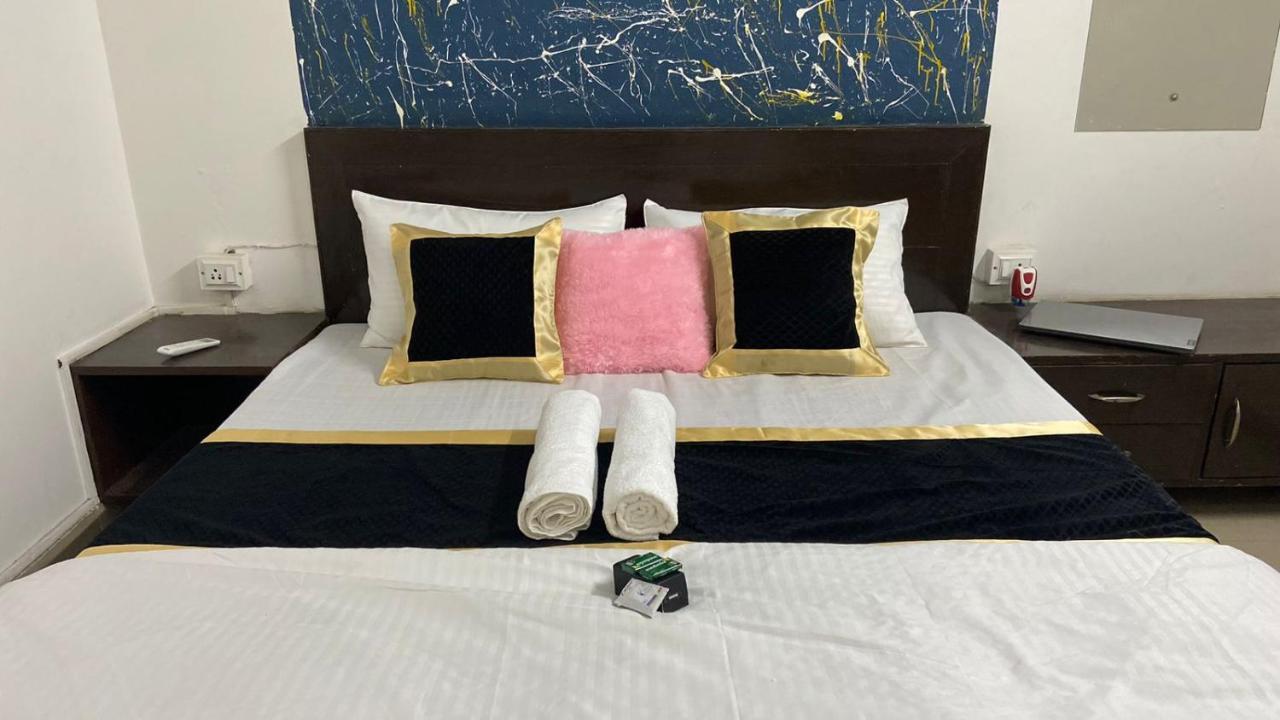 Travel Monkey Hostel Agra  Eksteriør billede