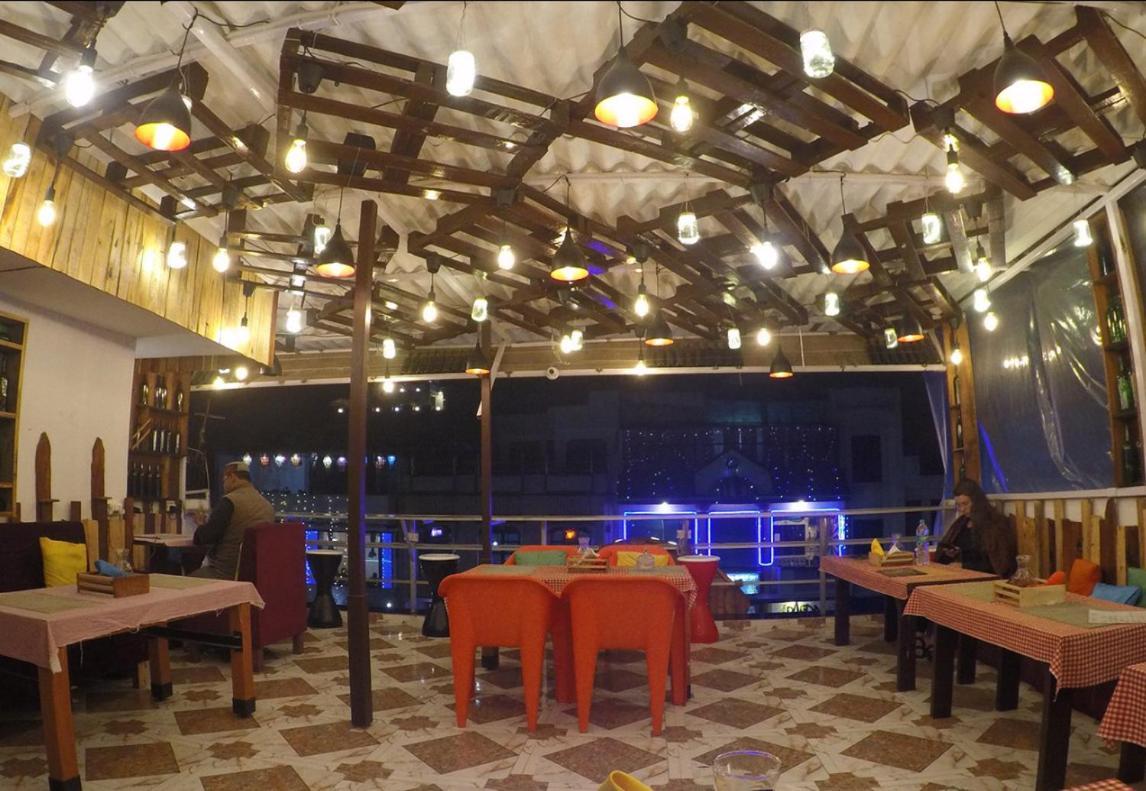 Travel Monkey Hostel Agra  Eksteriør billede